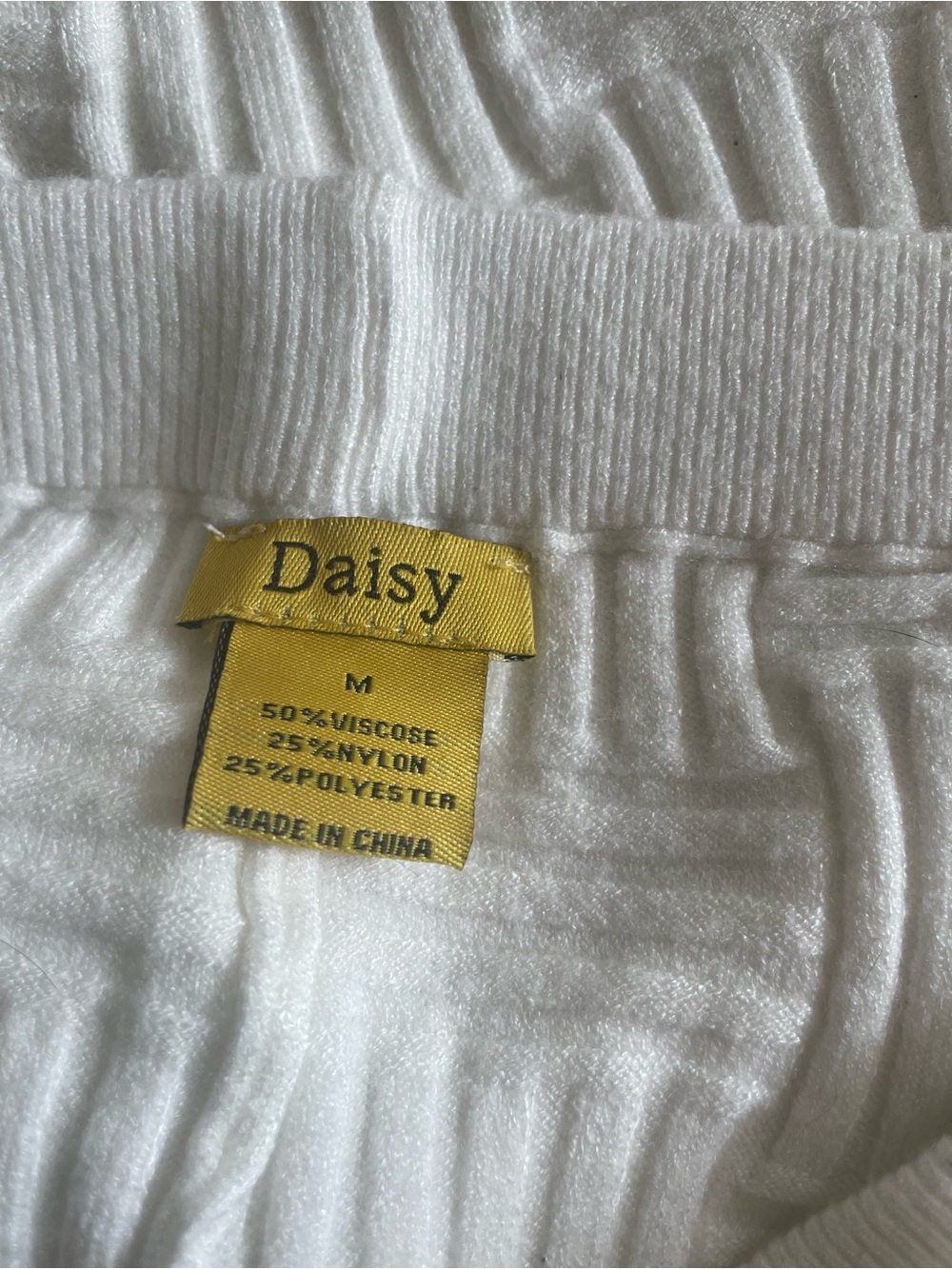 Daisy Ribbed Knit Zip Crop Top & Shorts Set - Picture 8 of 12